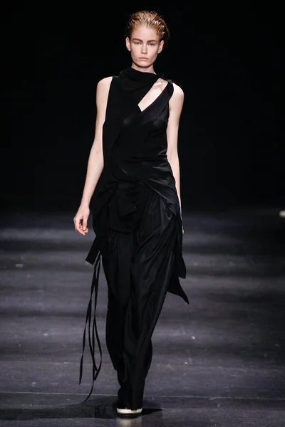 Look 36